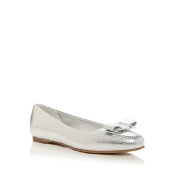FERRAGAMO Shoes - FERRAGAMO Womens Silver Lizard Varina Round Toe Slip On Leather Ballet Flats 10